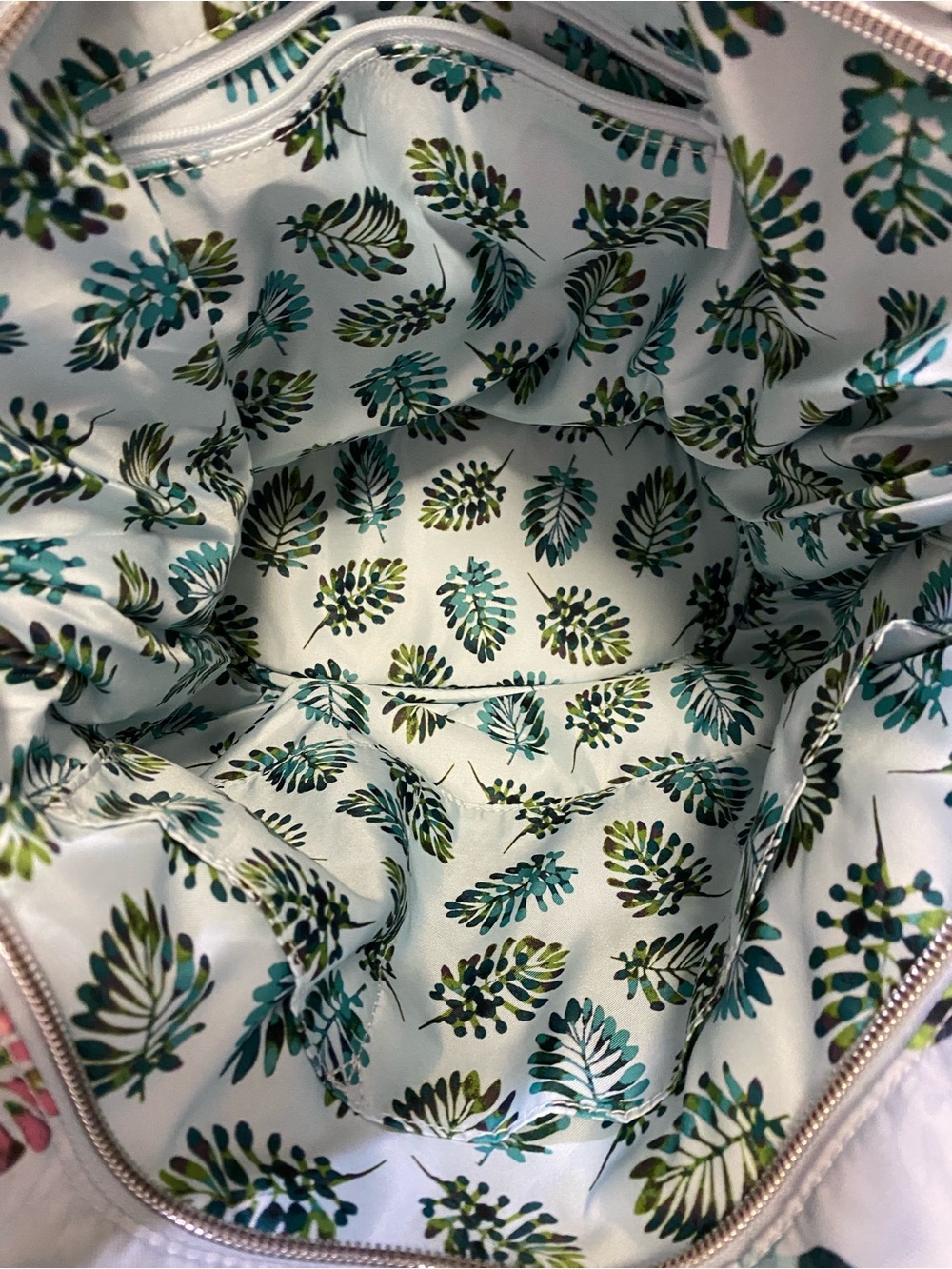 Vera Bradley Cinch Shoulder Bag NWOT! R$110 - Picture 5 of 6